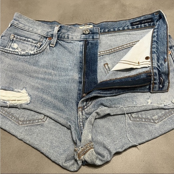 CITIZENS OF HUMANITY Danielle Cut-Off Shorts - Picture 5 of 10